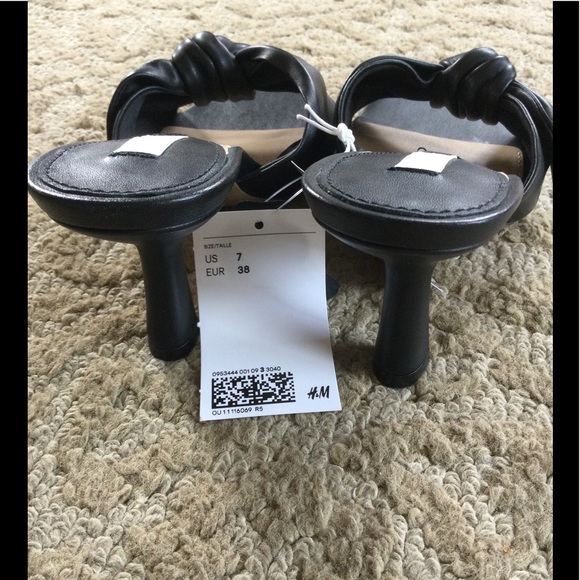 NEW H&M Leather Sandals - Picture 9 of 13